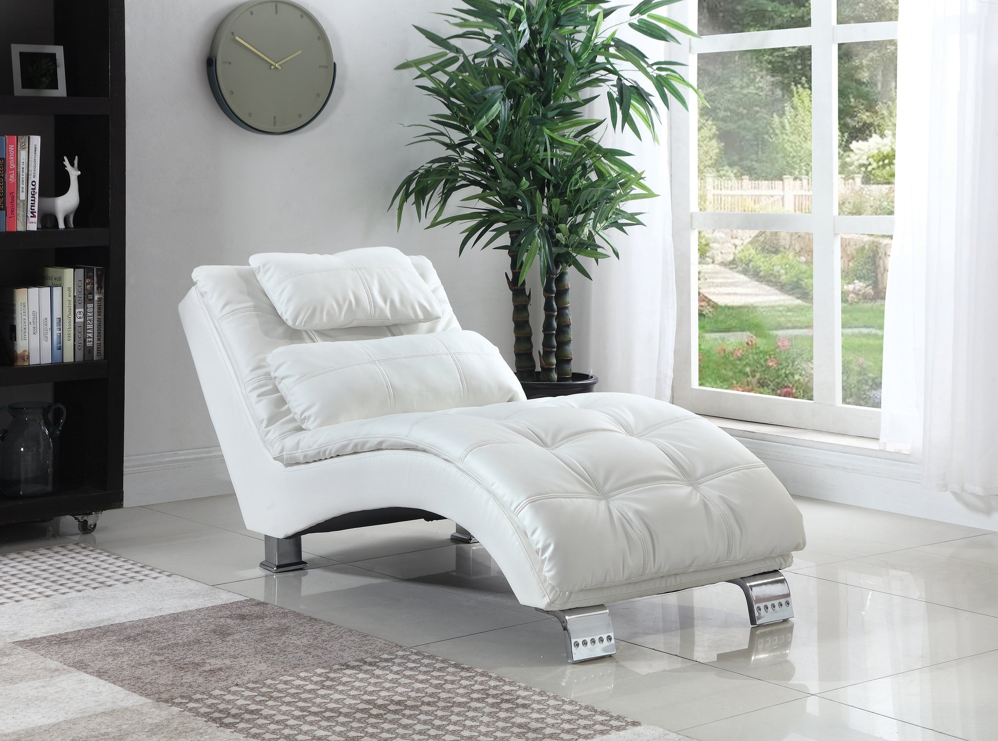 Dilleston Chaise - White