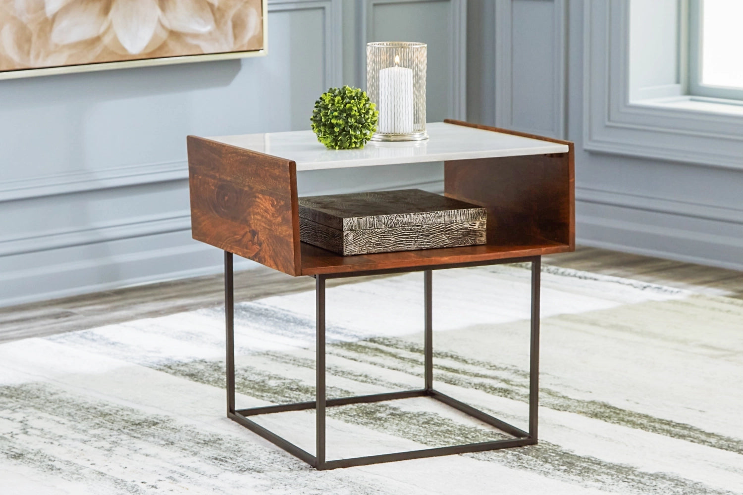 Rusitori End Table