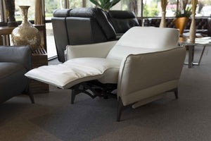 2668 Leather Motorized Reclining Chair - White